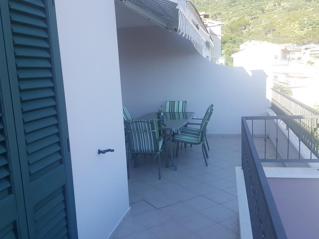 Apartments Pero Podgora Ngoại thất bức ảnh