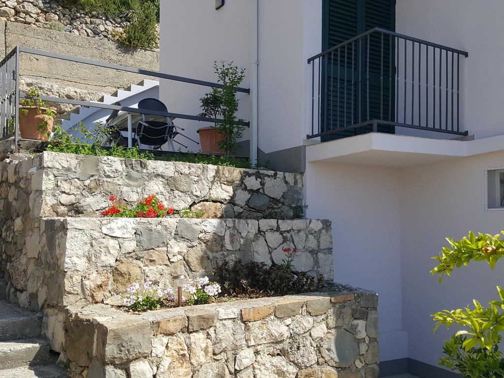 Apartments Pero Podgora Ngoại thất bức ảnh